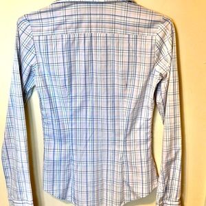 H&M Women button down dress shirt US size 2